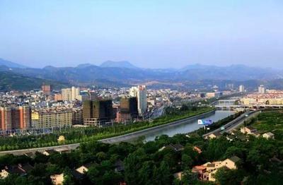 便宜到爆!廣州火車直達(dá)新疆!一站一景美哭了!